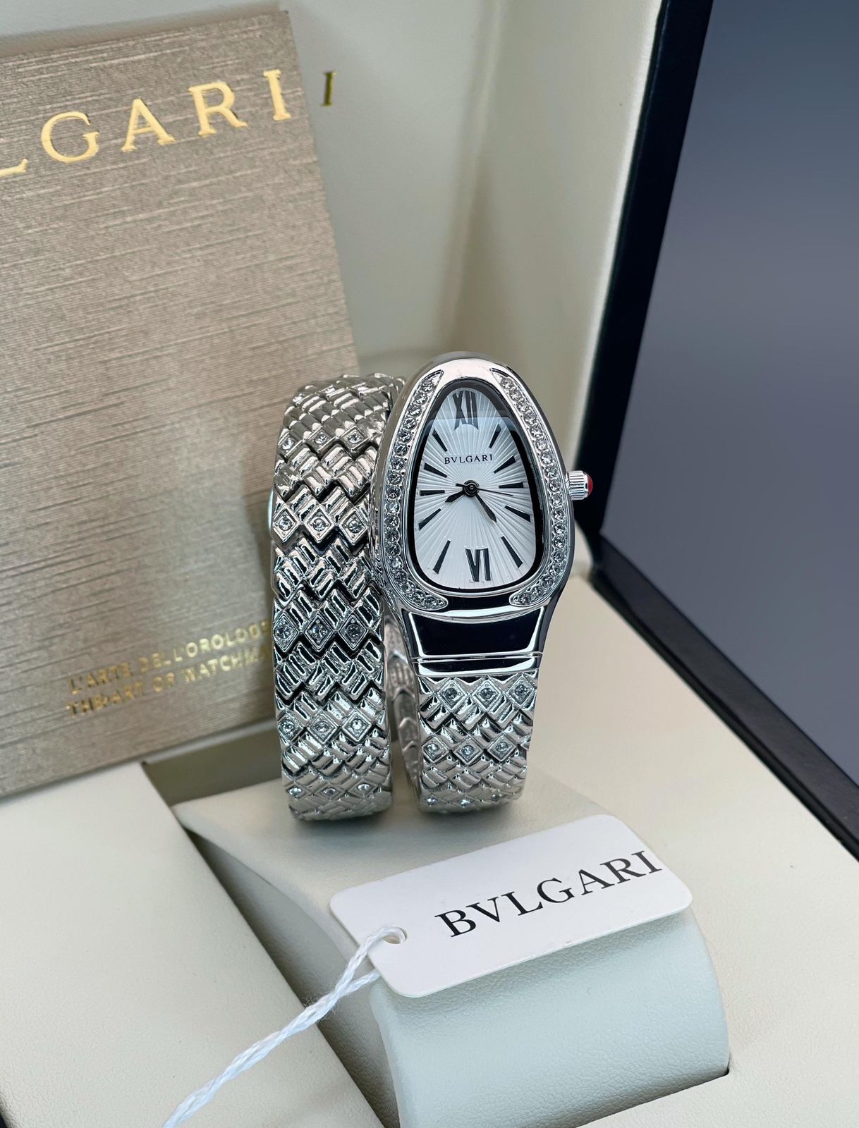 BVLGARI-SINGLE-ROUND-STONE-EDITION